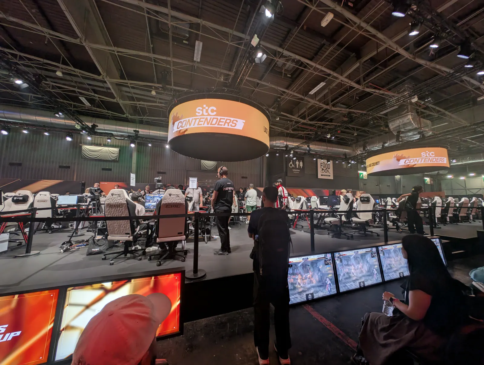 Vue d'ensemble d'un espace de compétition Lenovo Legion